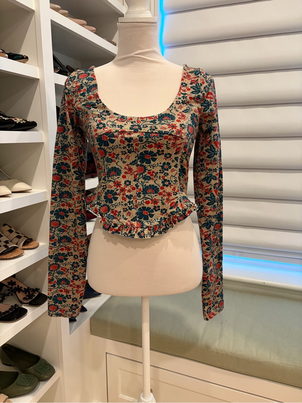 NWT Free People Floral  Scoop Neck Long-Sleeve Crop Top Sz S